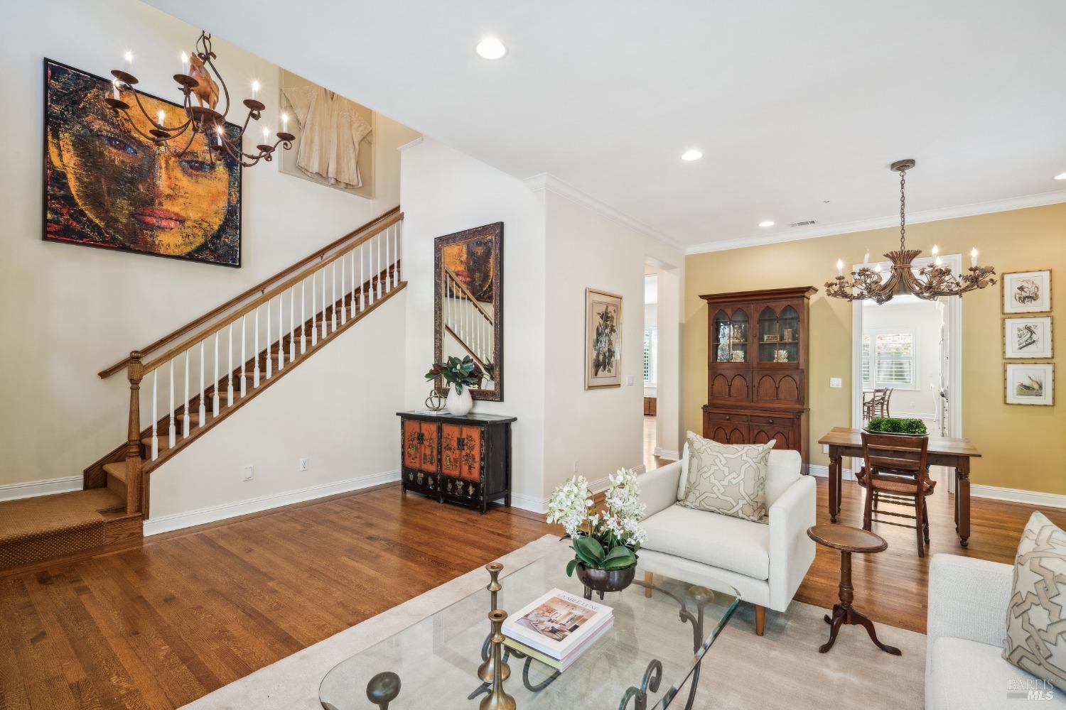 Detail Gallery Image 2 of 21 For 37 Ross Ter, Kentfield,  CA 94904 - 3 Beds | 3/1 Baths