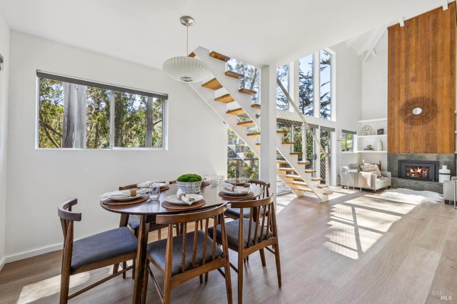 Detail Gallery Image 14 of 47 For 503 Pixie Trl, Mill Valley,  CA 94941 - 4 Beds | 3/2 Baths