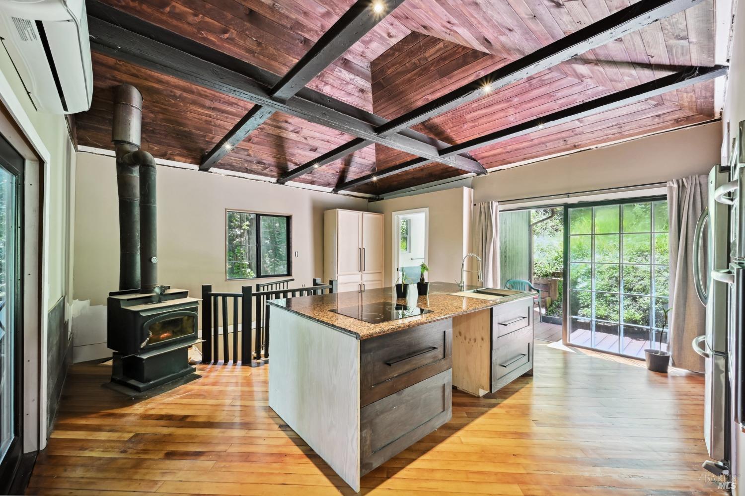 Detail Gallery Image 6 of 51 For 21713 Starrett Hill Dr, Monte Rio,  CA 95462 - 2 Beds | 2 Baths