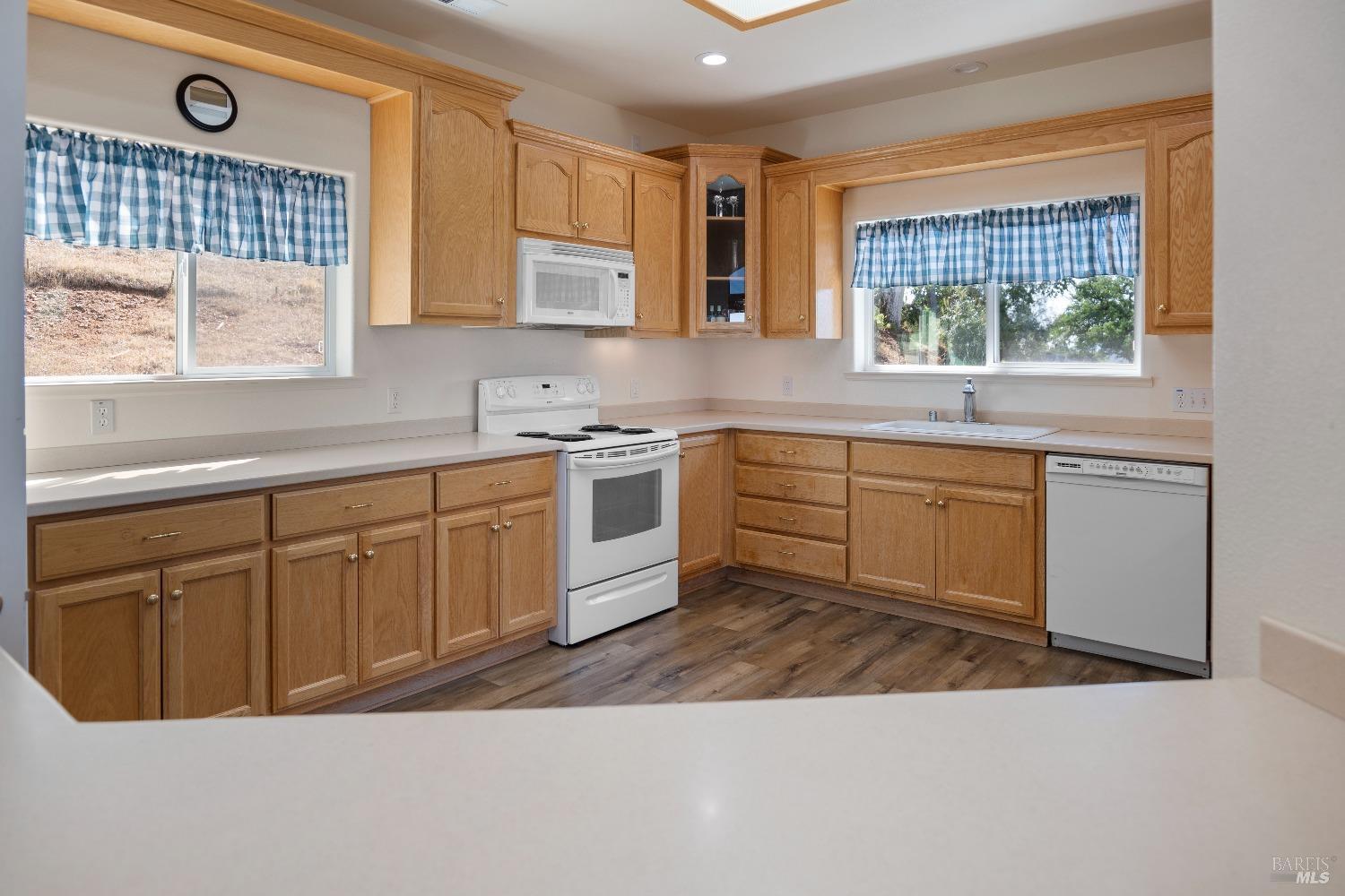 Detail Gallery Image 13 of 42 For 9260 Leila Dr, Glenhaven,  CA 95443 - 3 Beds | 2 Baths