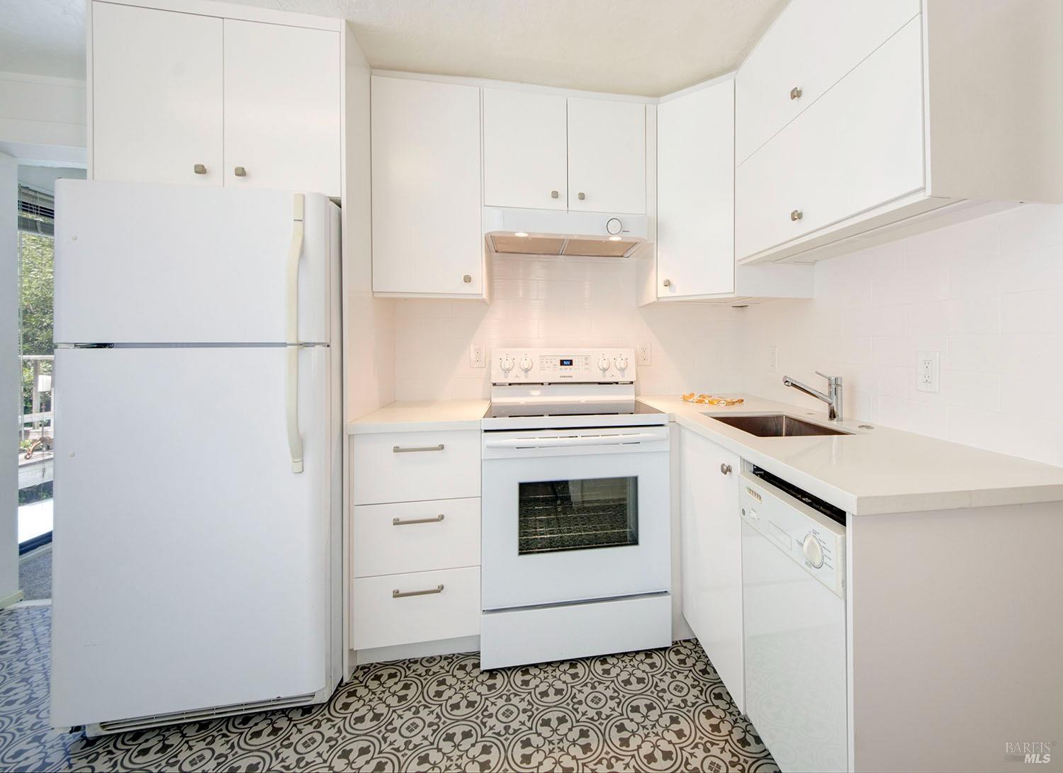 Detail Gallery Image 26 of 35 For 503 Easterby St, Sausalito,  CA 94965 - – Beds | – Baths