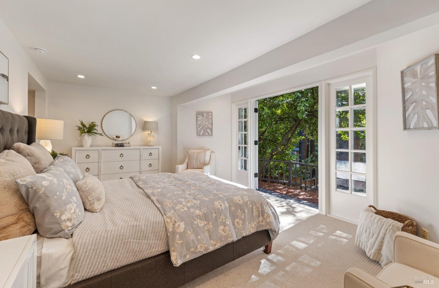 Detail Gallery Image 26 of 38 For 239 W Blithedale Ave, Mill Valley,  CA 94941 - 3 Beds | 2 Baths