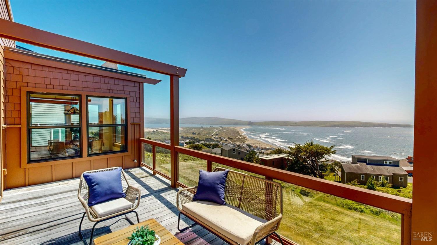Detail Gallery Image 10 of 90 For 21 Maui Ln, Dillon Beach,  CA 94929 - 4 Beds | 2/1 Baths