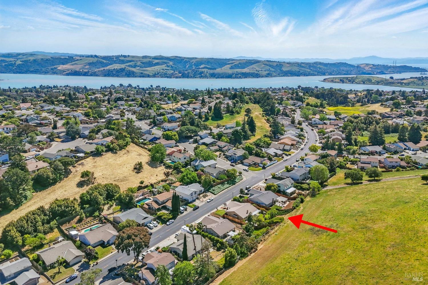 Detail Gallery Image 28 of 29 For 215 Panorama Dr, Benicia,  CA 94510 - 3 Beds | 2 Baths