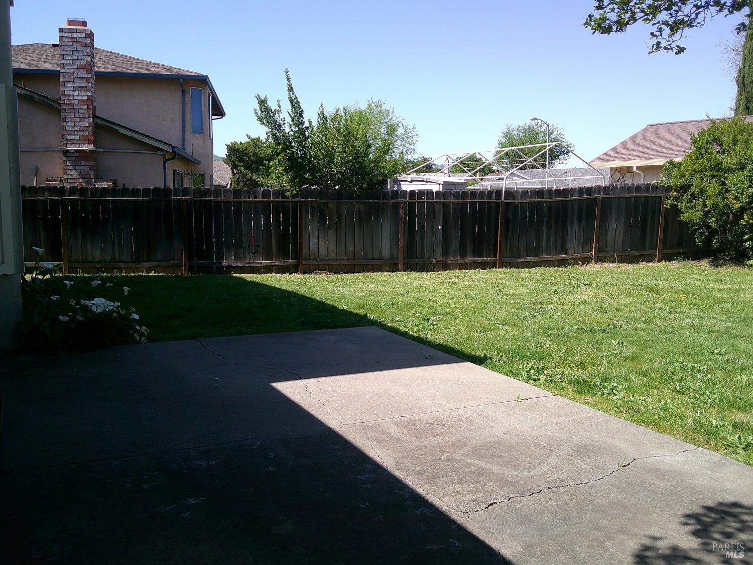 Detail Gallery Image 13 of 13 For 785 Dogwood Cir, Fairfield,  CA 94533 - 4 Beds | 2/1 Baths