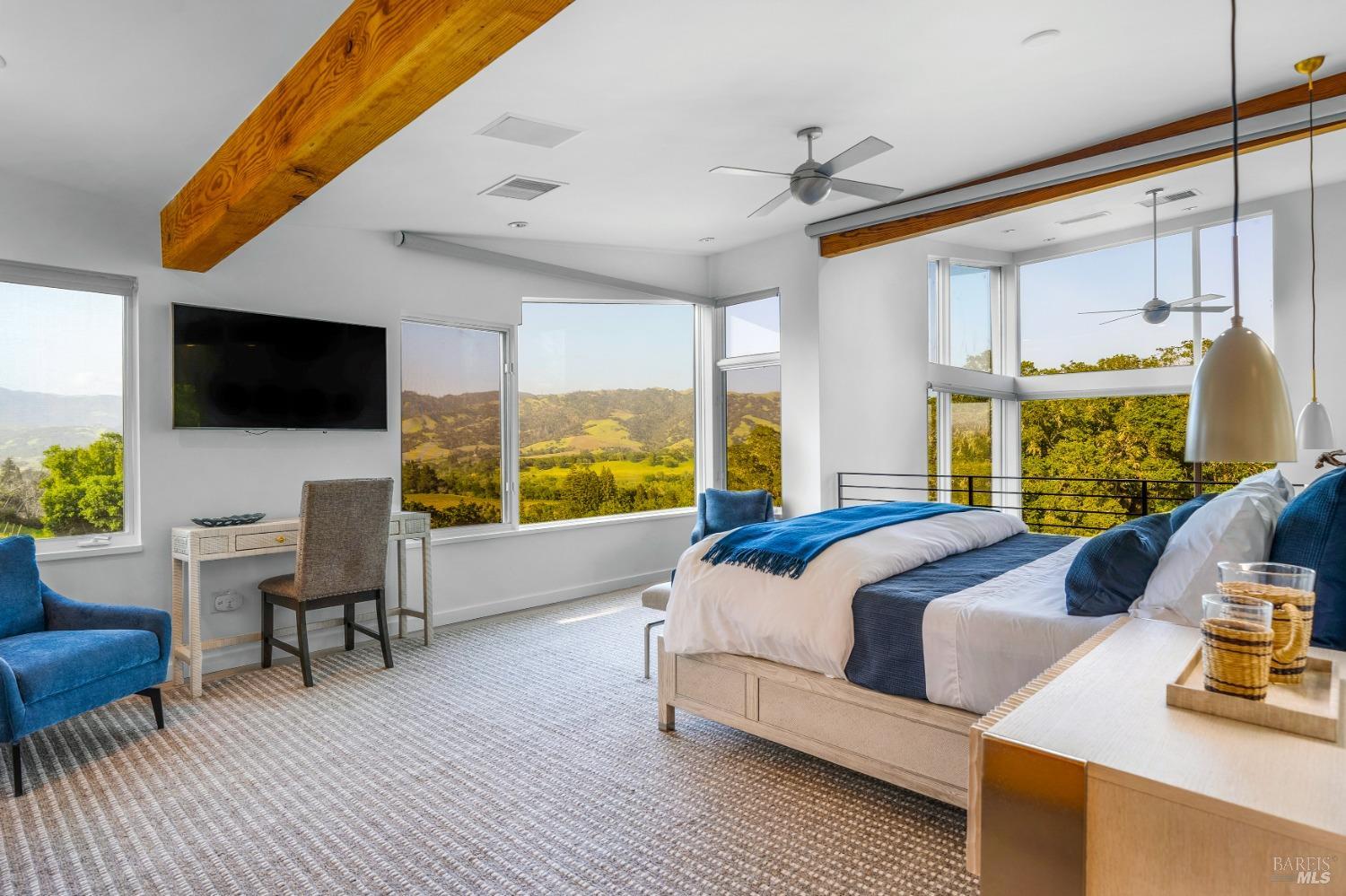 Detail Gallery Image 19 of 69 For 4982 W Soda Rock Ln, Healdsburg,  CA 95448 - 4 Beds | 3/1 Baths