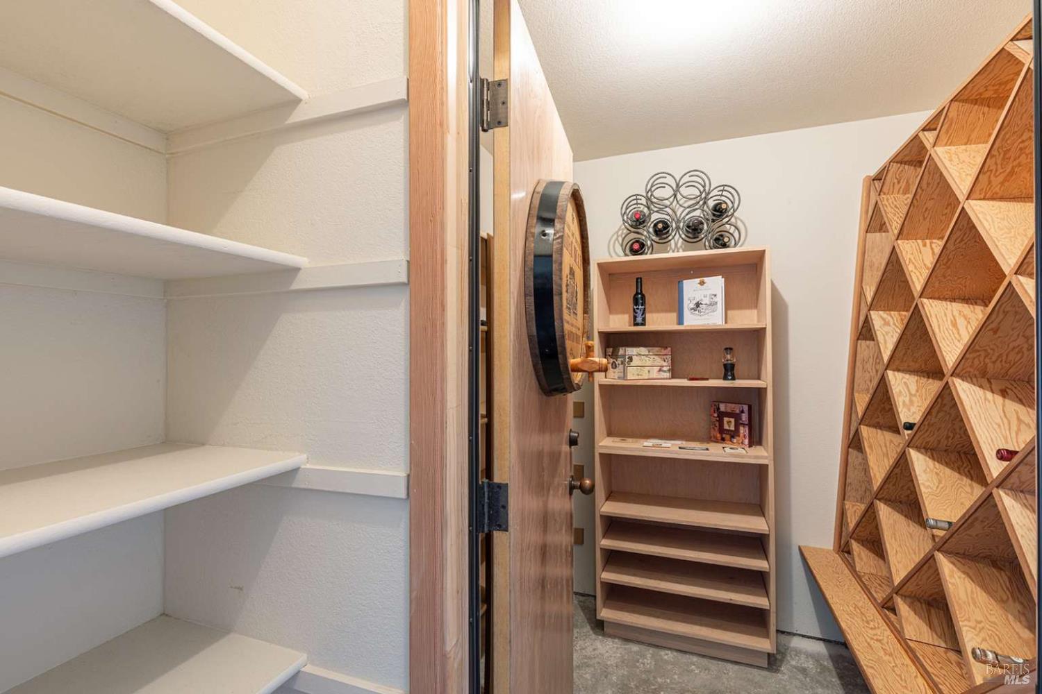 Detail Gallery Image 21 of 61 For 1513 Sea Way, Bodega Bay,  CA 94923 - 3 Beds | 2/1 Baths
