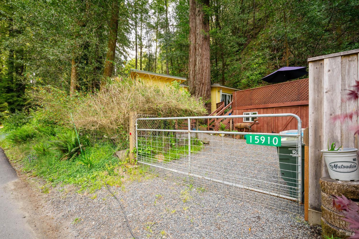 Detail Gallery Image 33 of 33 For 15910 E Austin Creek Rd, Cazadero,  CA 95421 - 2 Beds | 1 Baths