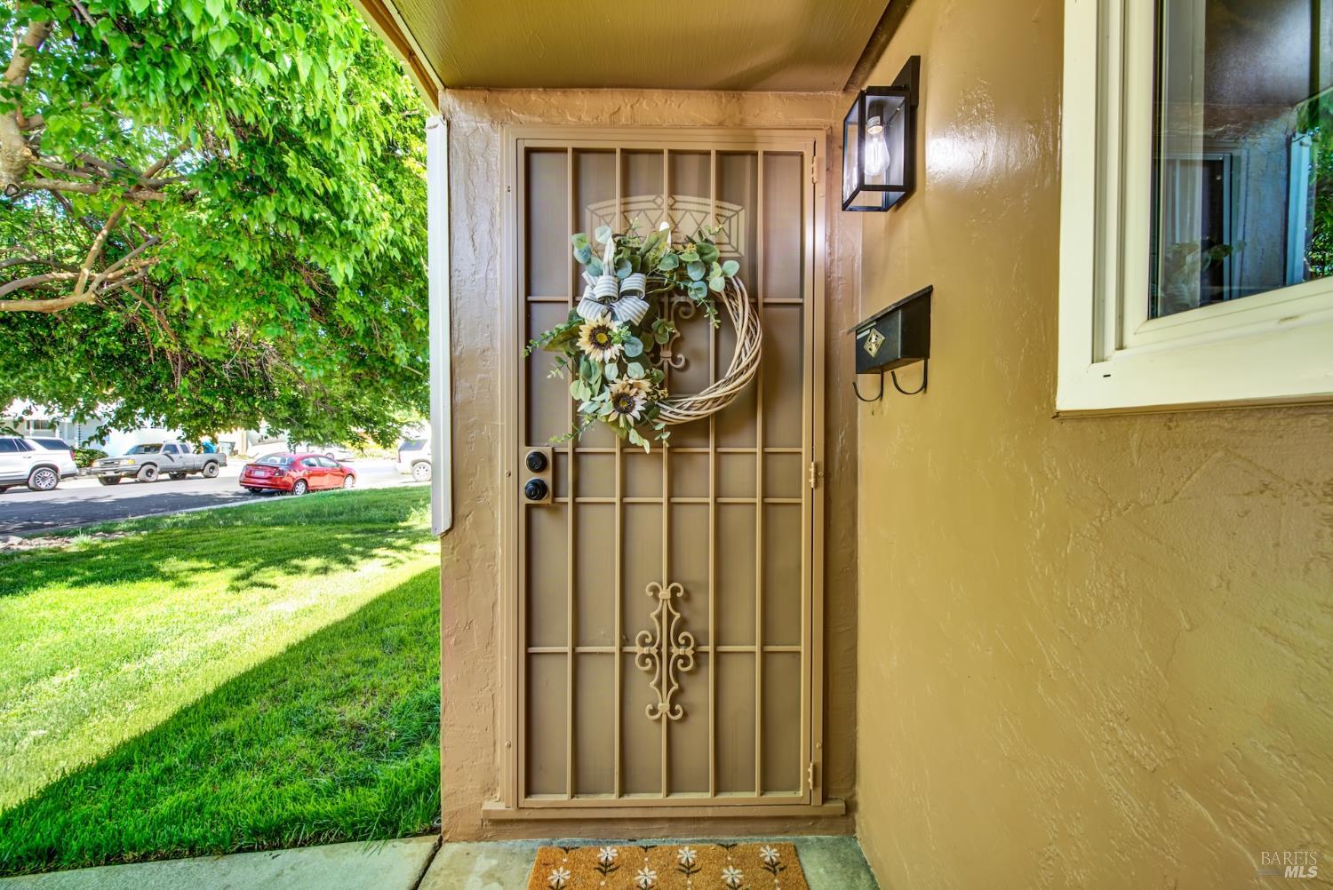 Detail Gallery Image 6 of 63 For 191 Juniper St, Vacaville,  CA 95688 - 3 Beds | 2 Baths