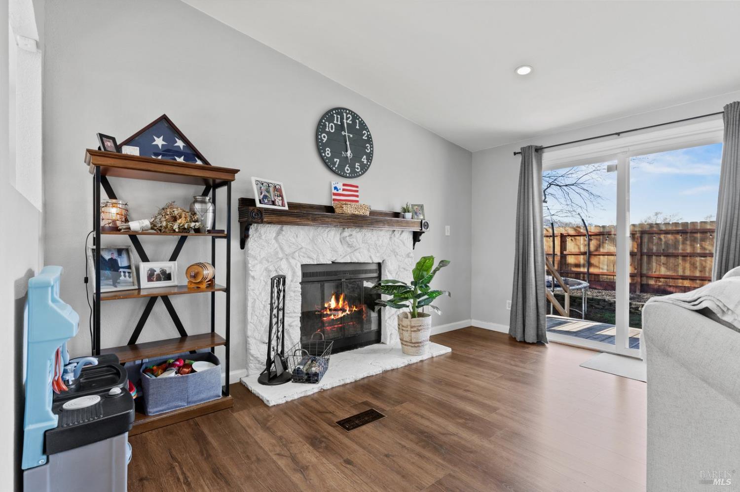 Detail Gallery Image 16 of 52 For 491 Aberdeen Way, Vacaville,  CA 95687 - 3 Beds | 2 Baths