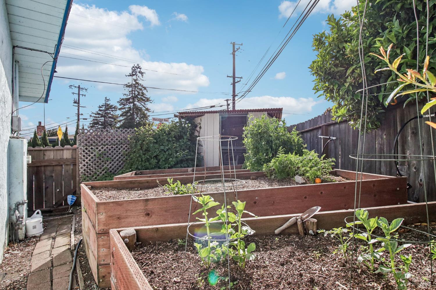 Detail Gallery Image 18 of 20 For 6101 Rosalind Ave, Richmond,  CA 94805 - 5 Beds | 4 Baths