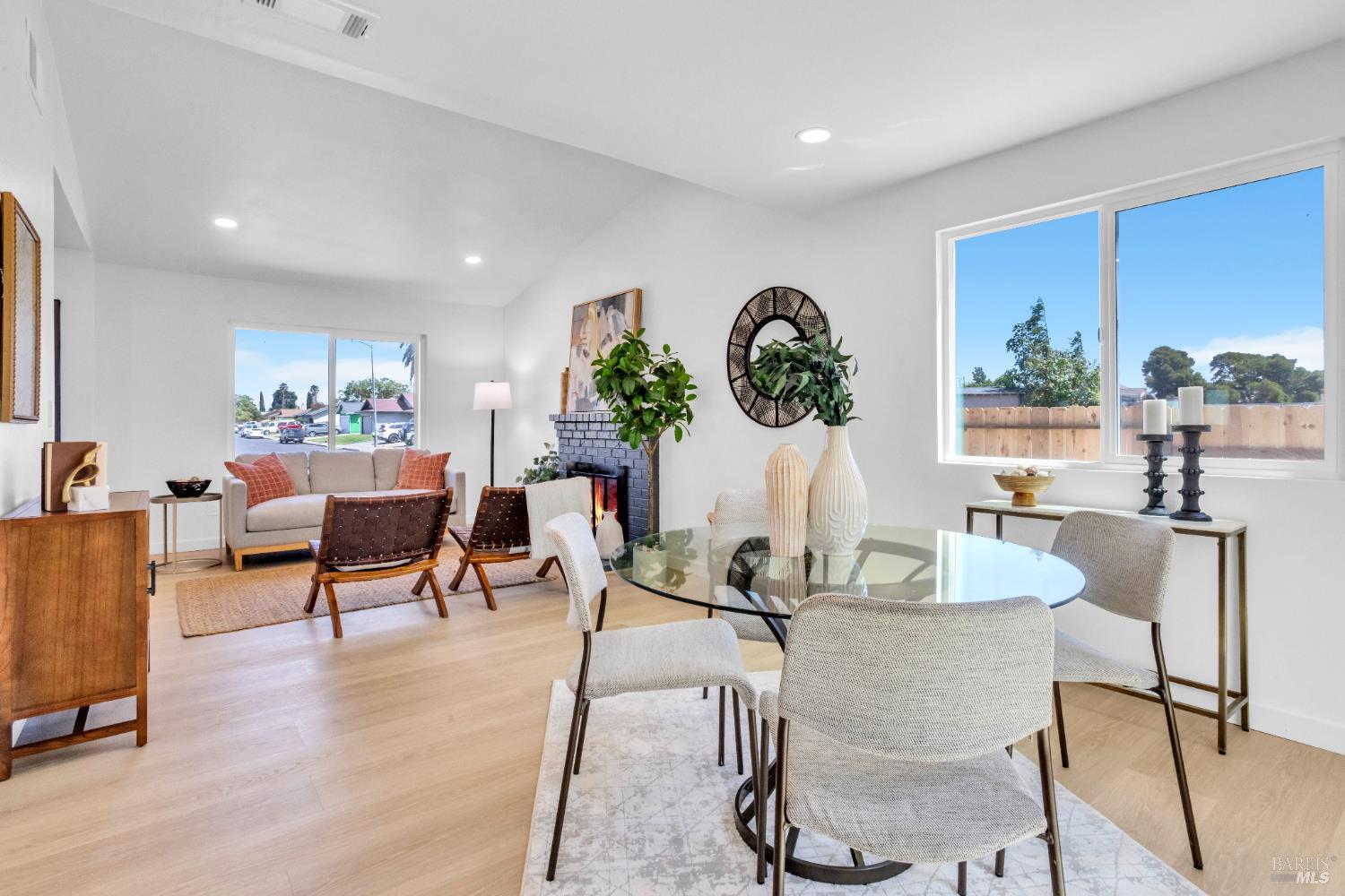 Detail Gallery Image 13 of 27 For 502 Prairie Ct, Suisun City,  CA 94585 - 3 Beds | 2 Baths