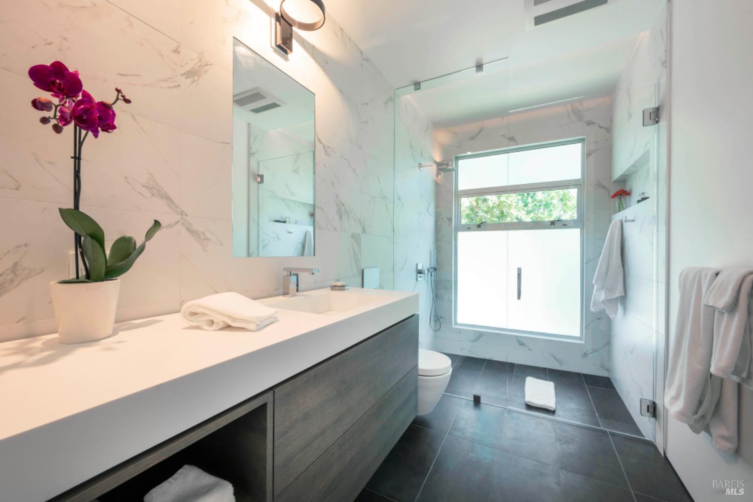 Detail Gallery Image 21 of 44 For 8909 Mill Creek Rd, Healdsburg,  CA 95448 - 2 Beds | 2 Baths