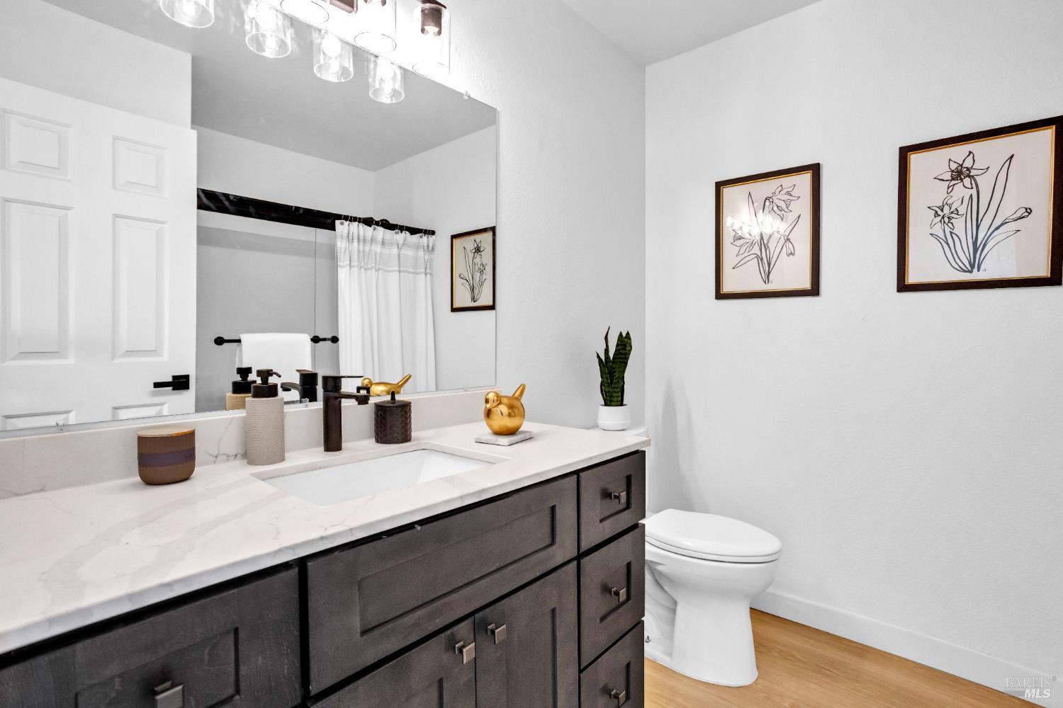 Detail Gallery Image 9 of 27 For 502 Prairie Ct, Suisun City,  CA 94585 - 3 Beds | 2 Baths