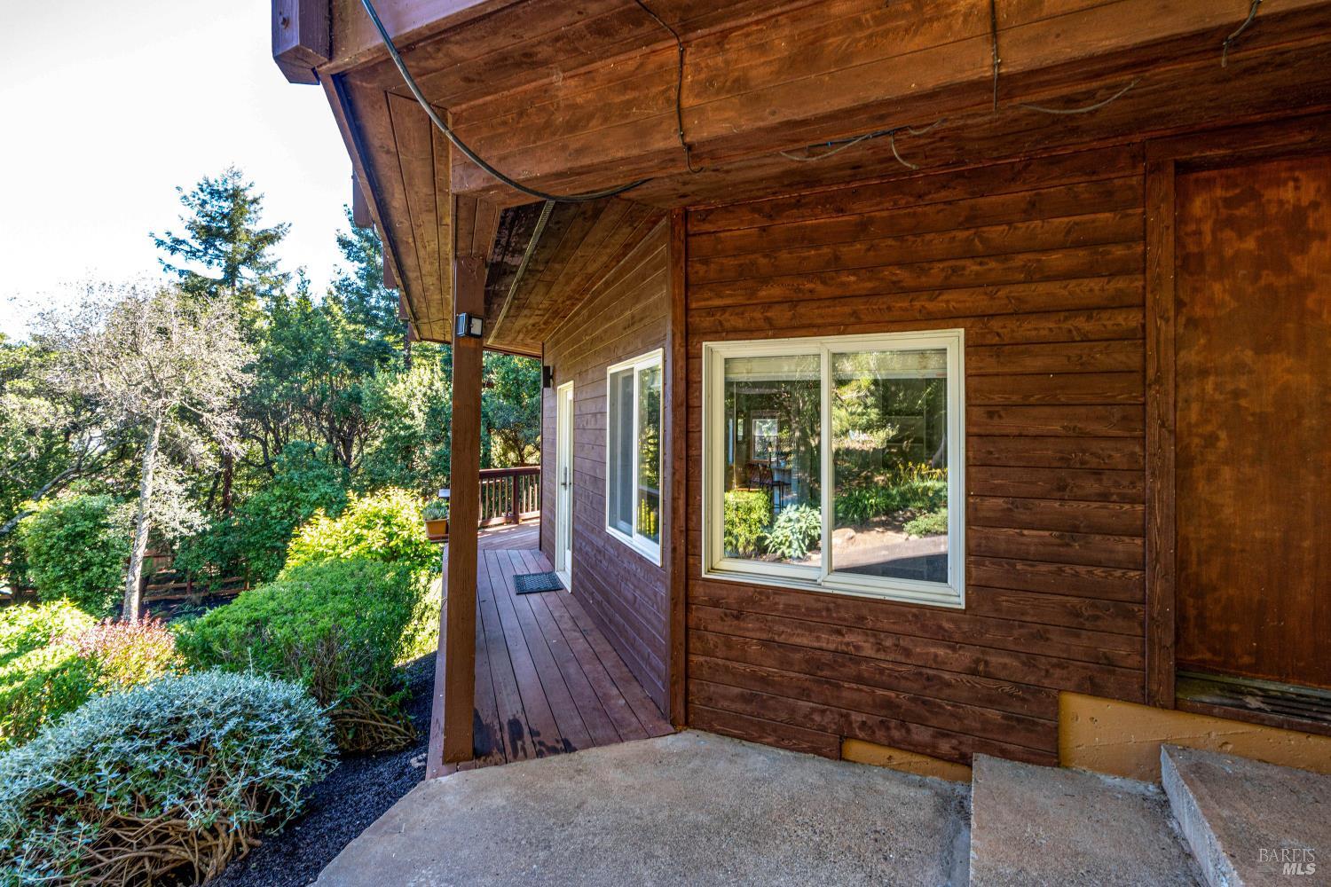 Detail Gallery Image 37 of 46 For 17389 Gehricke Rd, Sonoma,  CA 95476 - 4 Beds | 3/1 Baths