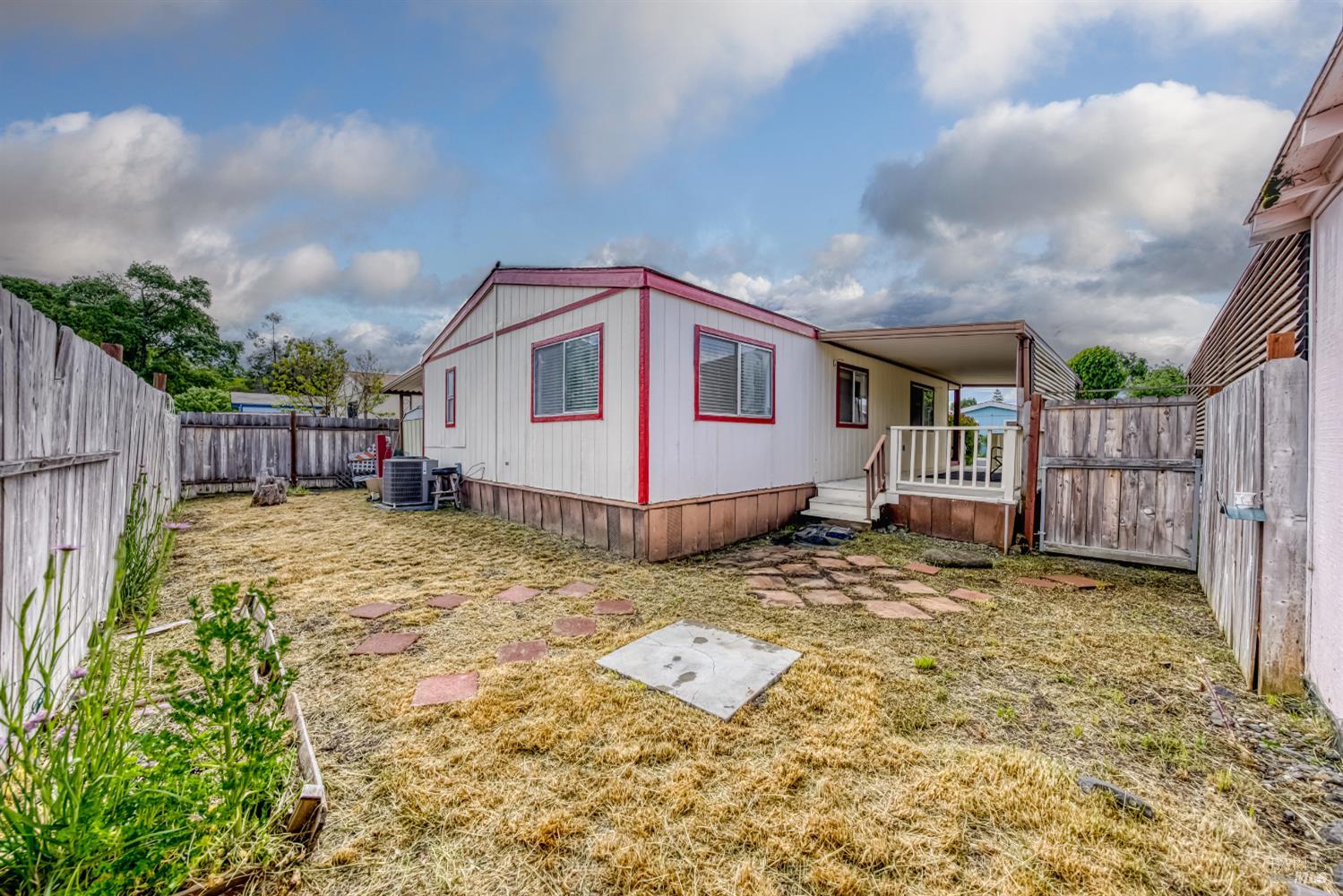 Detail Gallery Image 32 of 38 For 5330 Lakeshore Blvd 32, Lakeport,  CA 95453 - 2 Beds | 1/1 Baths