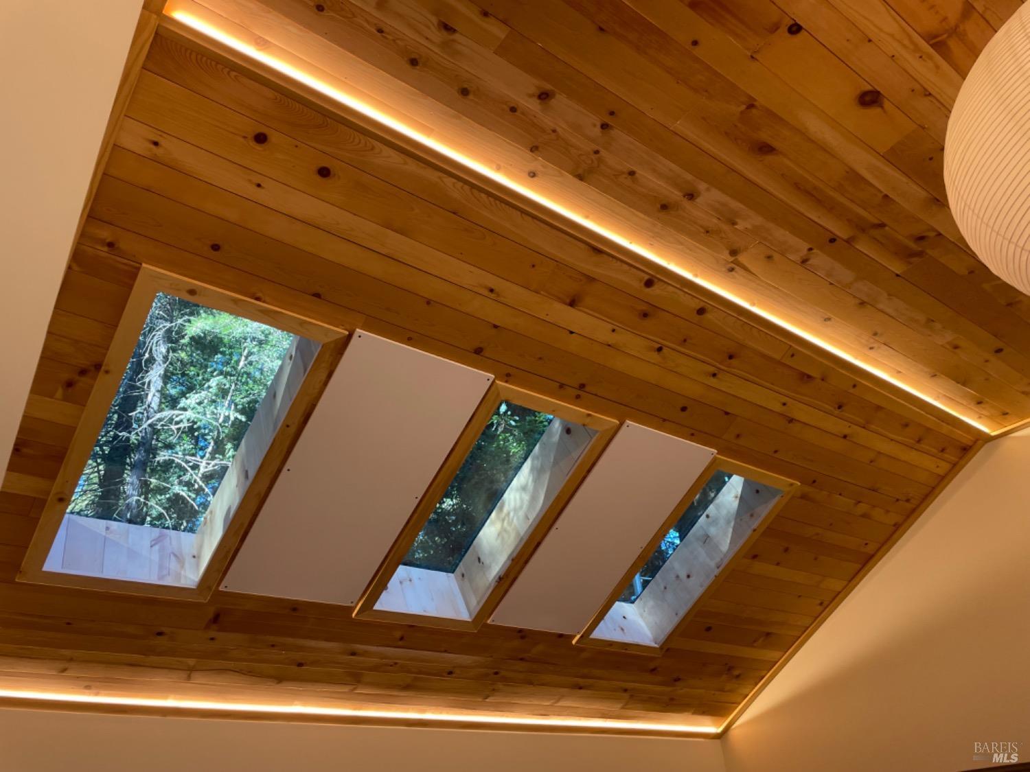 Detail Gallery Image 16 of 50 For 17075 Fitzpatrick Ln, Occidental,  CA 95465 - 3 Beds | 3 Baths