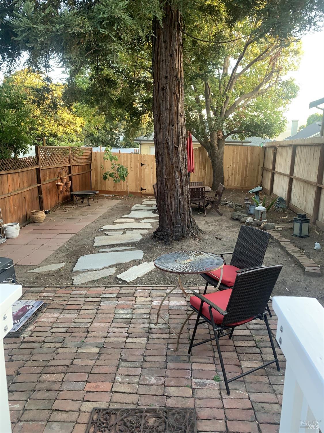 Detail Gallery Image 13 of 13 For 836 W J St, Benicia,  CA 94510 - 1 Beds | 1 Baths