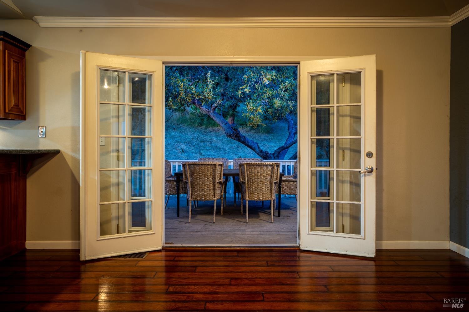 Detail Gallery Image 32 of 53 For 16544 Hacienda Ct, Hidden Valley Lake,  CA 95467 - 5 Beds | 3 Baths