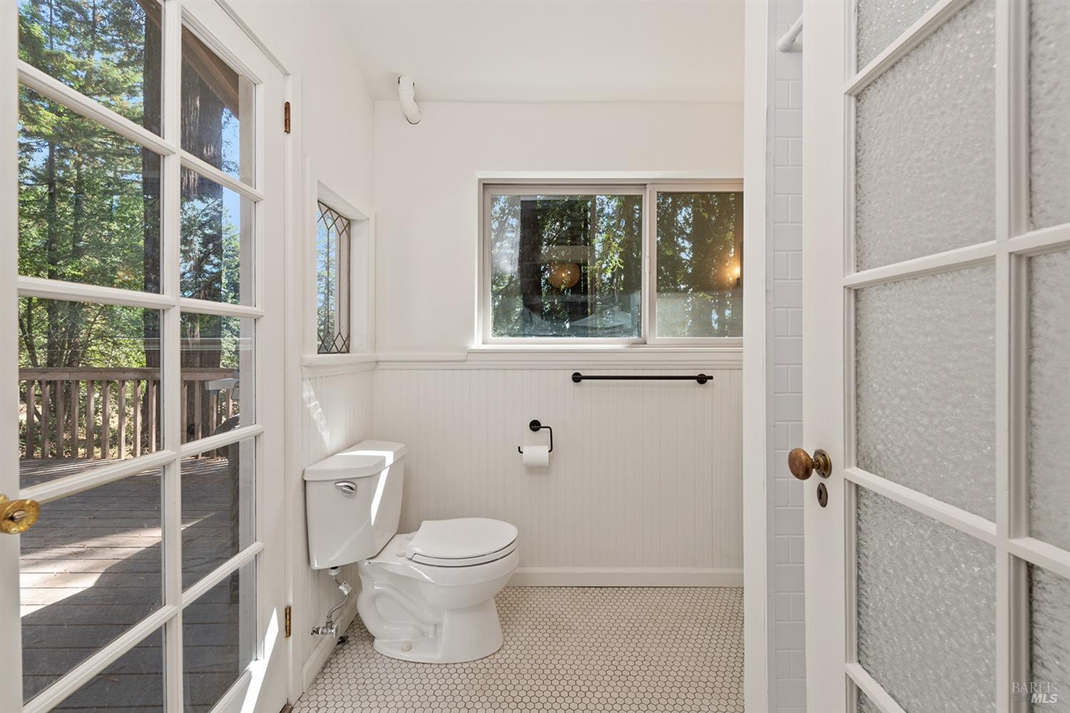 Detail Gallery Image 24 of 50 For 17075 Fitzpatrick Ln, Occidental,  CA 95465 - 3 Beds | 3 Baths