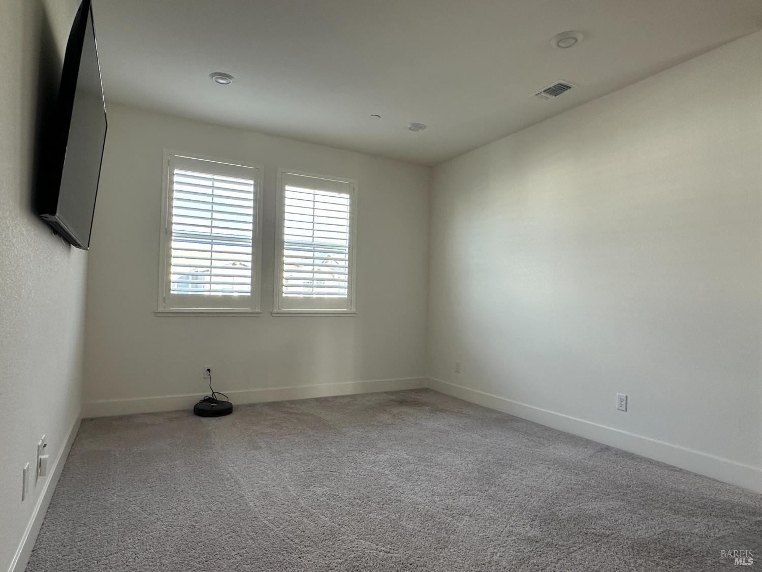 Detail Gallery Image 17 of 29 For 2478 Elan Dr, Fairfield,  CA 94533 - 5 Beds | 3 Baths