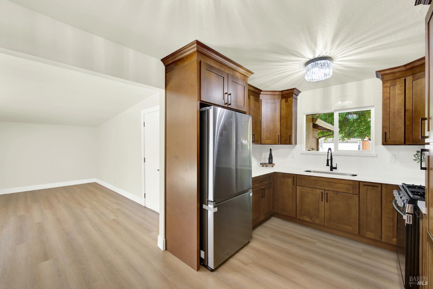 Detail Gallery Image 15 of 63 For 191 Juniper St, Vacaville,  CA 95688 - 3 Beds | 2 Baths
