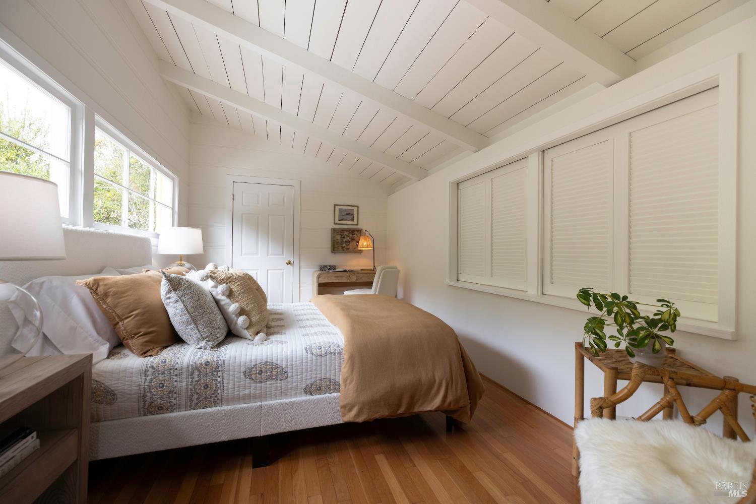Detail Gallery Image 26 of 51 For 10 Park Ave, Bolinas,  CA 94924 - 2 Beds | 1/1 Baths