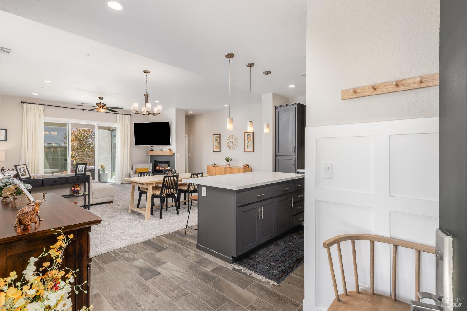 Detail Gallery Image 7 of 32 For 1455 Acorn Way, Windsor,  CA 95492 - 3 Beds | 2 Baths