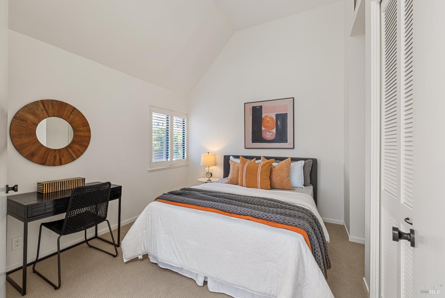 Detail Gallery Image 19 of 36 For 44 Lagoon Vis, Tiburon,  CA 94920 - 2 Beds | 2 Baths