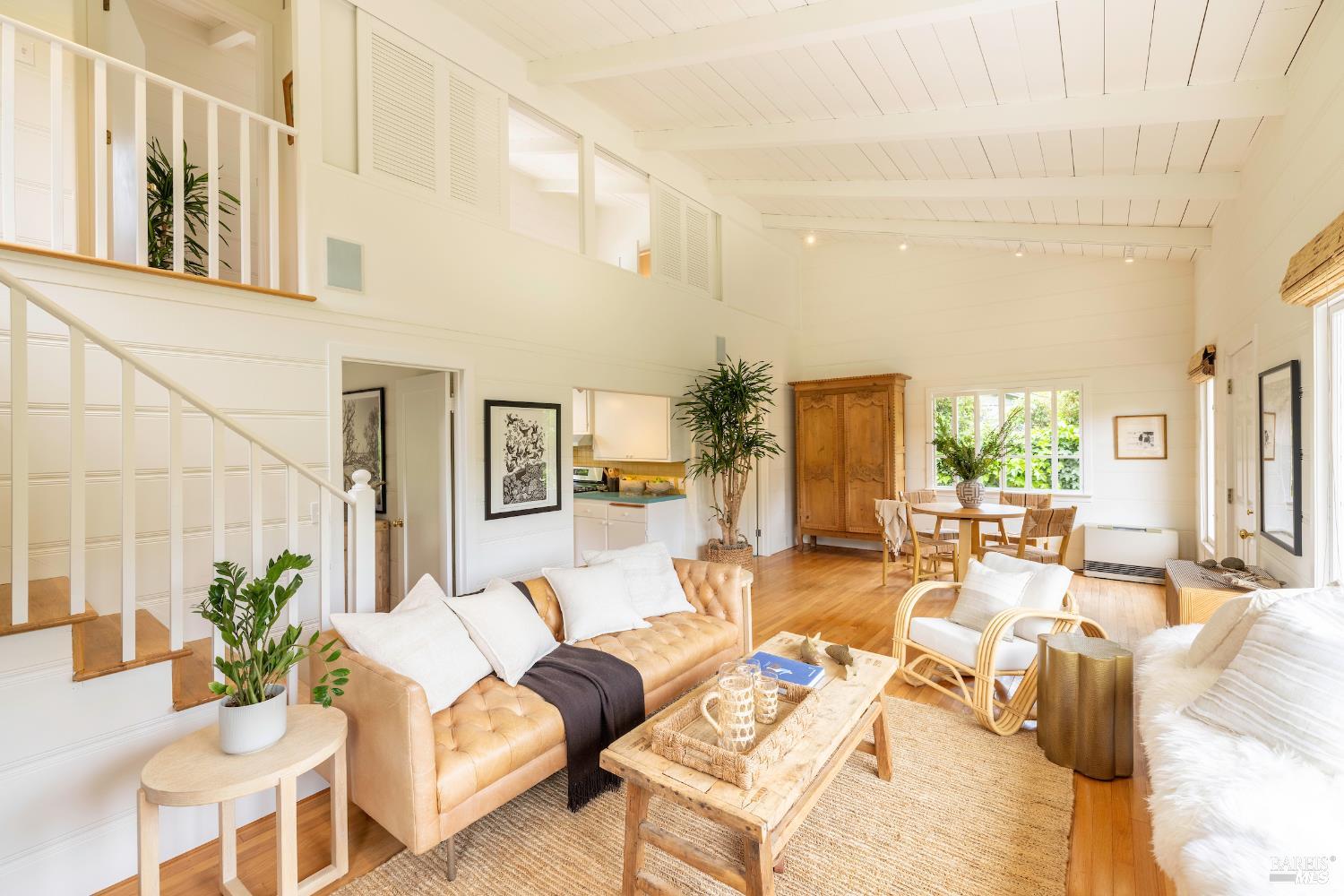 Detail Gallery Image 9 of 51 For 10 Park Ave, Bolinas,  CA 94924 - 2 Beds | 1/1 Baths