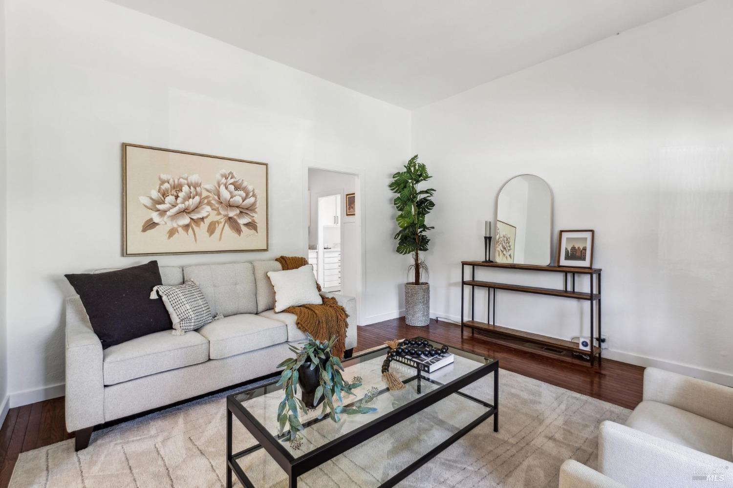 Detail Gallery Image 15 of 99 For 516 Howard St, Petaluma,  CA 94952 - – Beds | – Baths