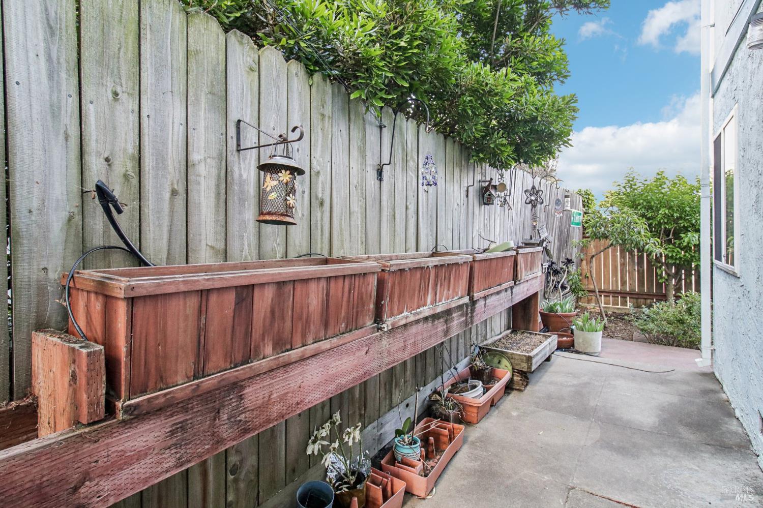 Detail Gallery Image 17 of 20 For 6101 Rosalind Ave, Richmond,  CA 94805 - 5 Beds | 4 Baths
