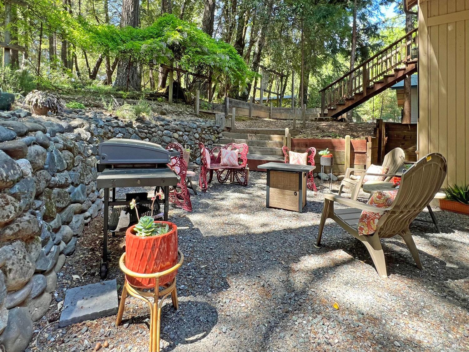 Detail Gallery Image 35 of 39 For 24034 Willow Ln, Willits,  CA 95490 - 3 Beds | 3 Baths