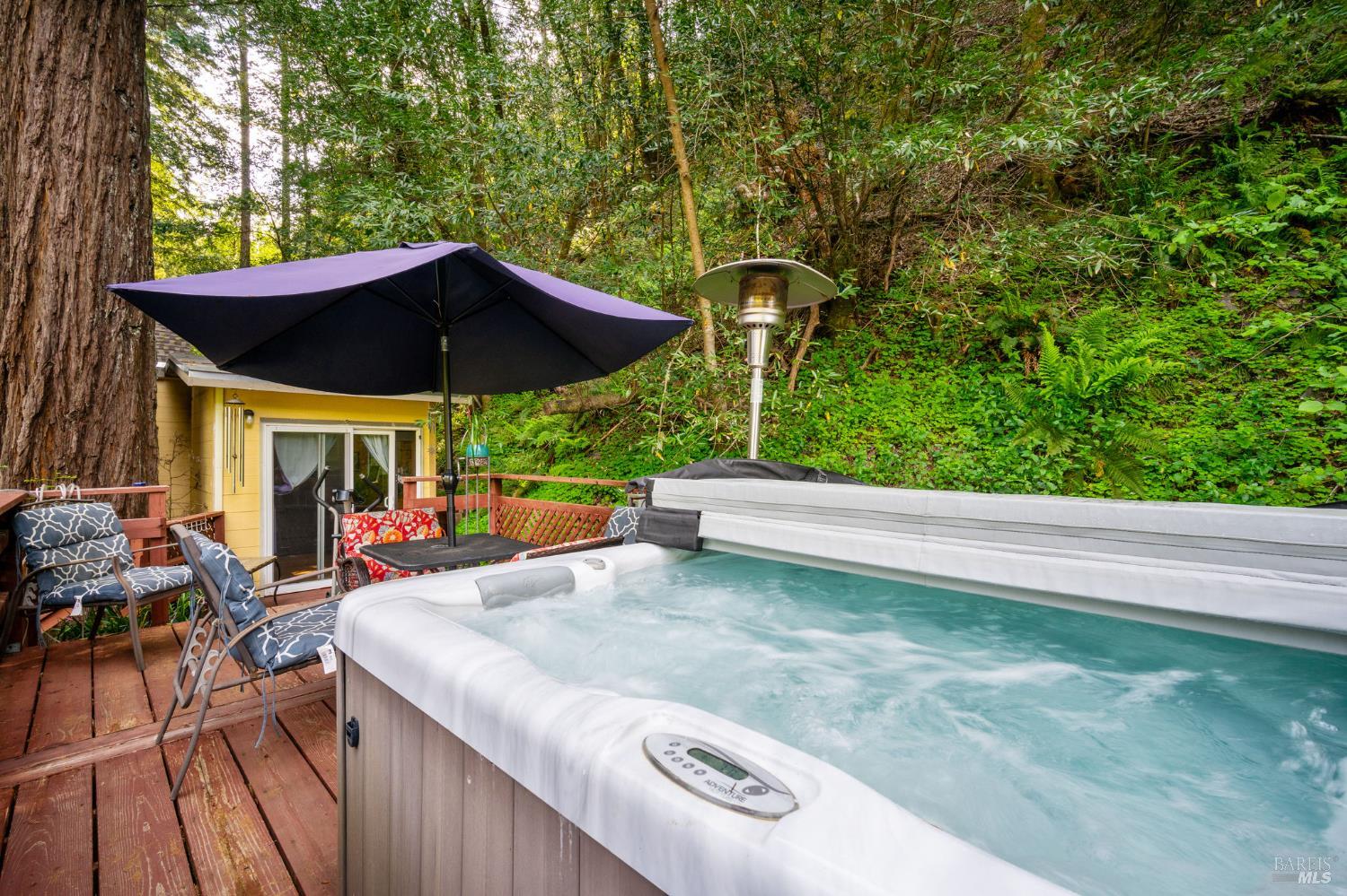 Detail Gallery Image 20 of 33 For 15910 E Austin Creek Rd, Cazadero,  CA 95421 - 2 Beds | 1 Baths