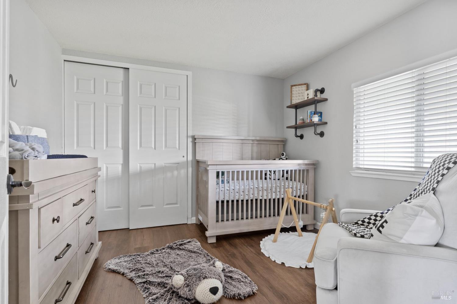 Detail Gallery Image 8 of 52 For 491 Aberdeen Way, Vacaville,  CA 95687 - 3 Beds | 2 Baths