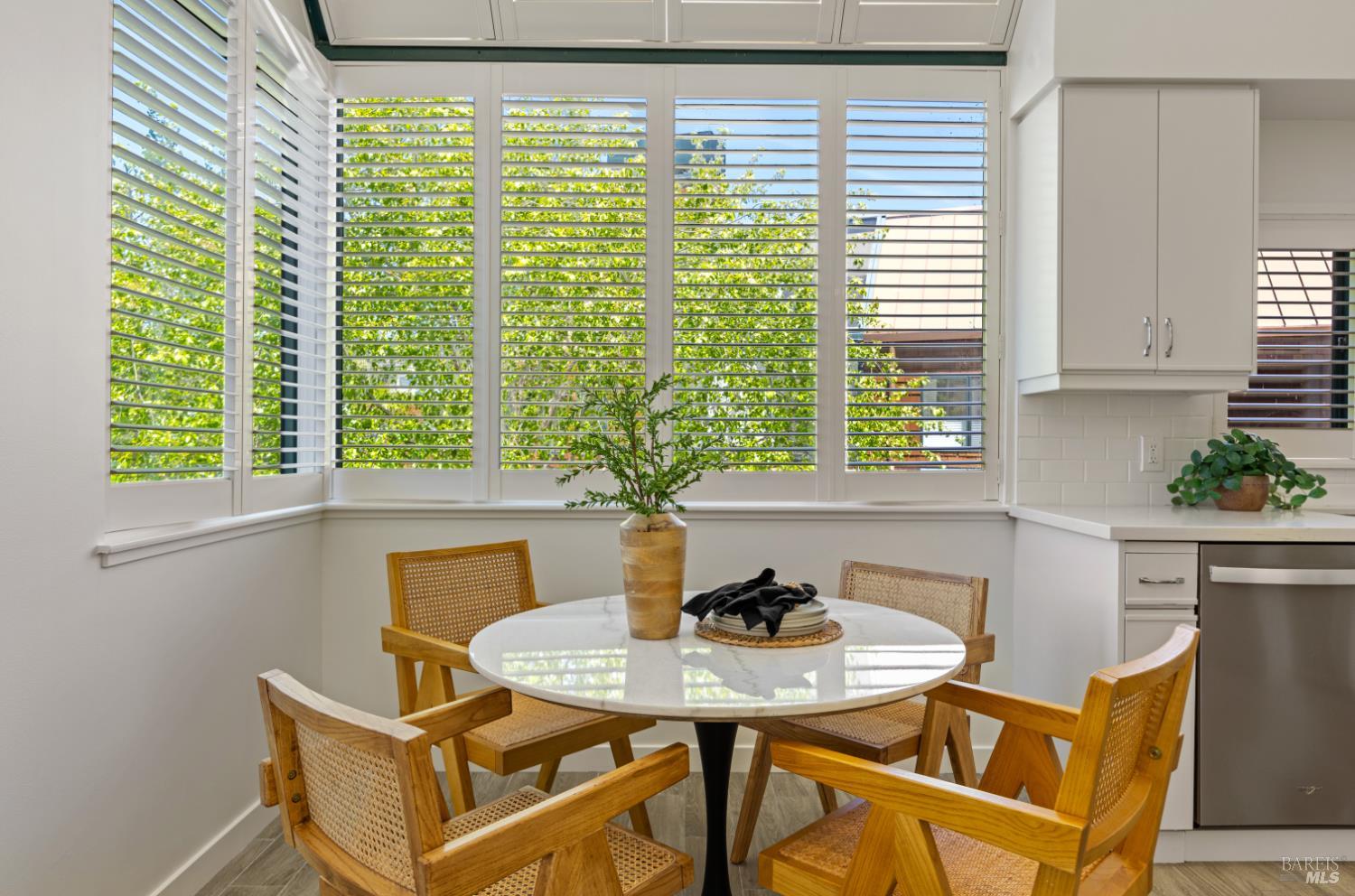 Detail Gallery Image 14 of 36 For 44 Lagoon Vis, Tiburon,  CA 94920 - 2 Beds | 2 Baths