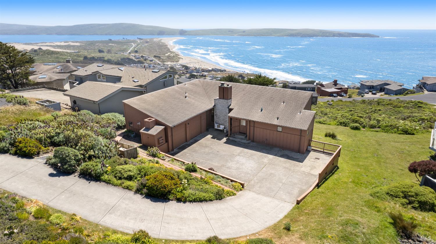 Detail Gallery Image 1 of 90 For 21 Maui Ln, Dillon Beach,  CA 94929 - 4 Beds | 2/1 Baths