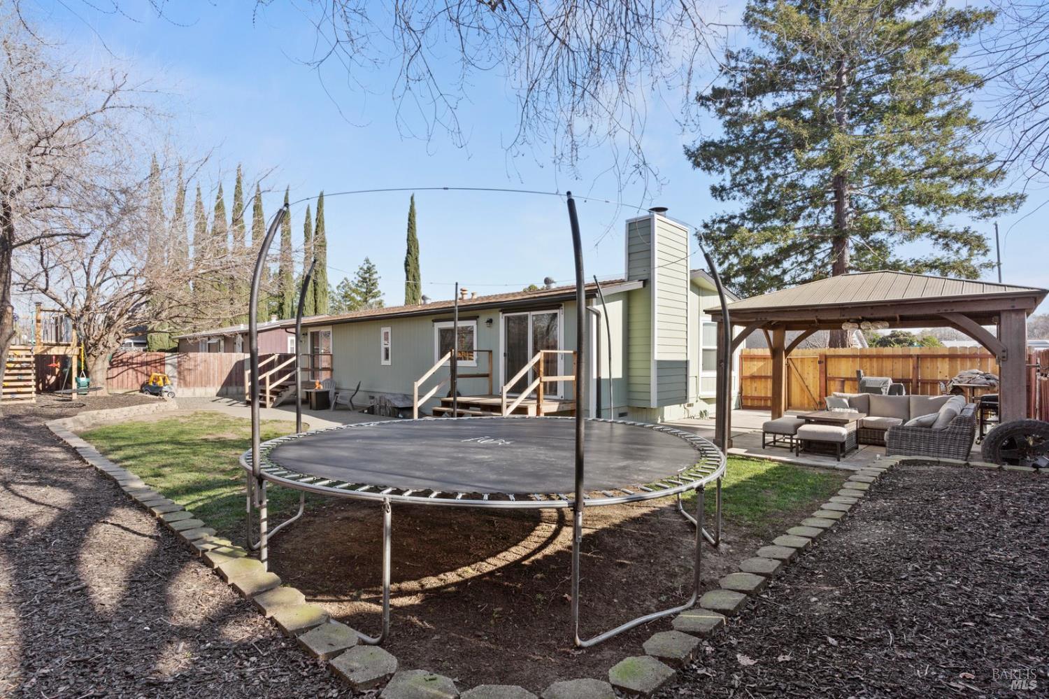 Detail Gallery Image 46 of 52 For 491 Aberdeen Way, Vacaville,  CA 95687 - 3 Beds | 2 Baths