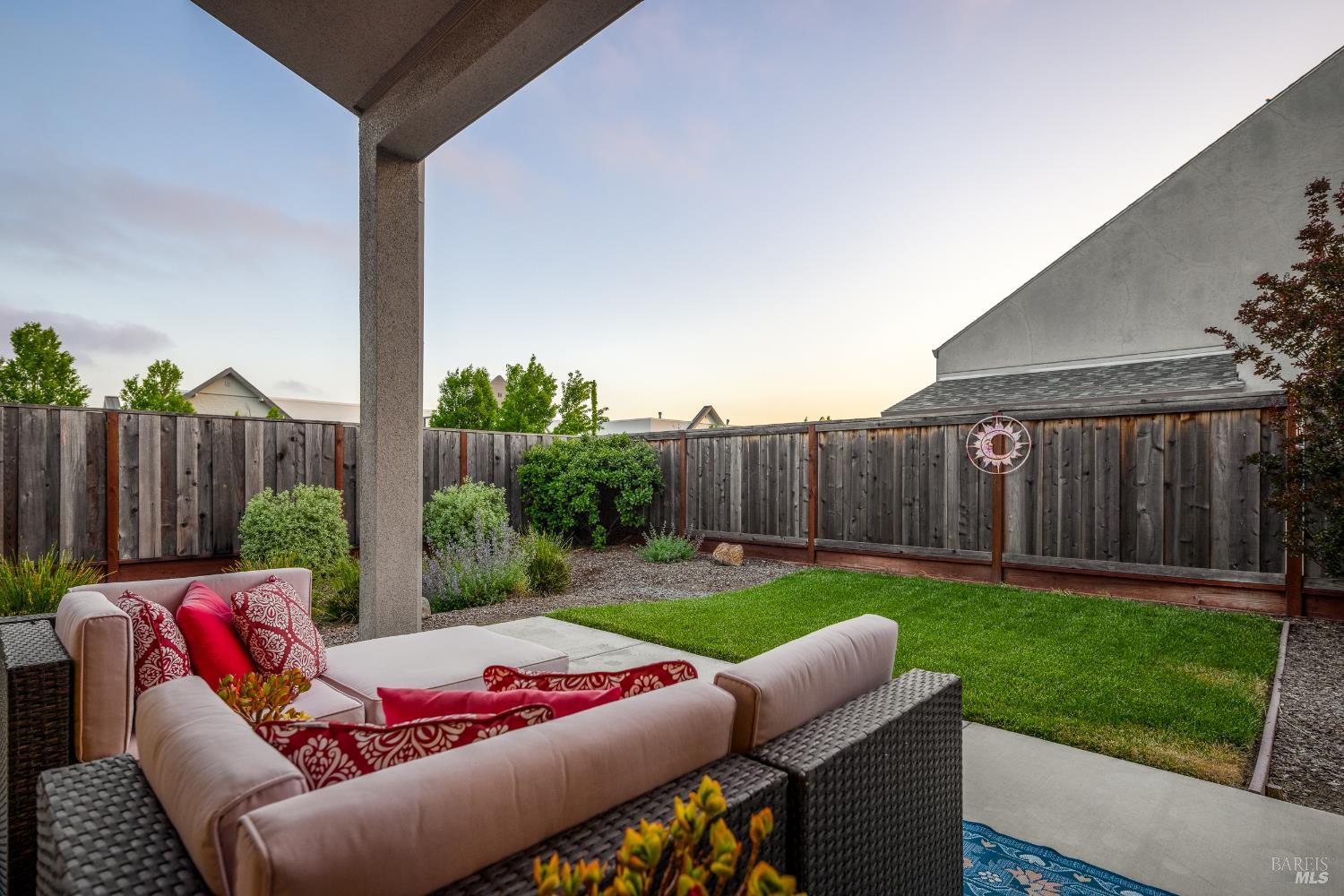 Detail Gallery Image 22 of 32 For 1455 Acorn Way, Windsor,  CA 95492 - 3 Beds | 2 Baths