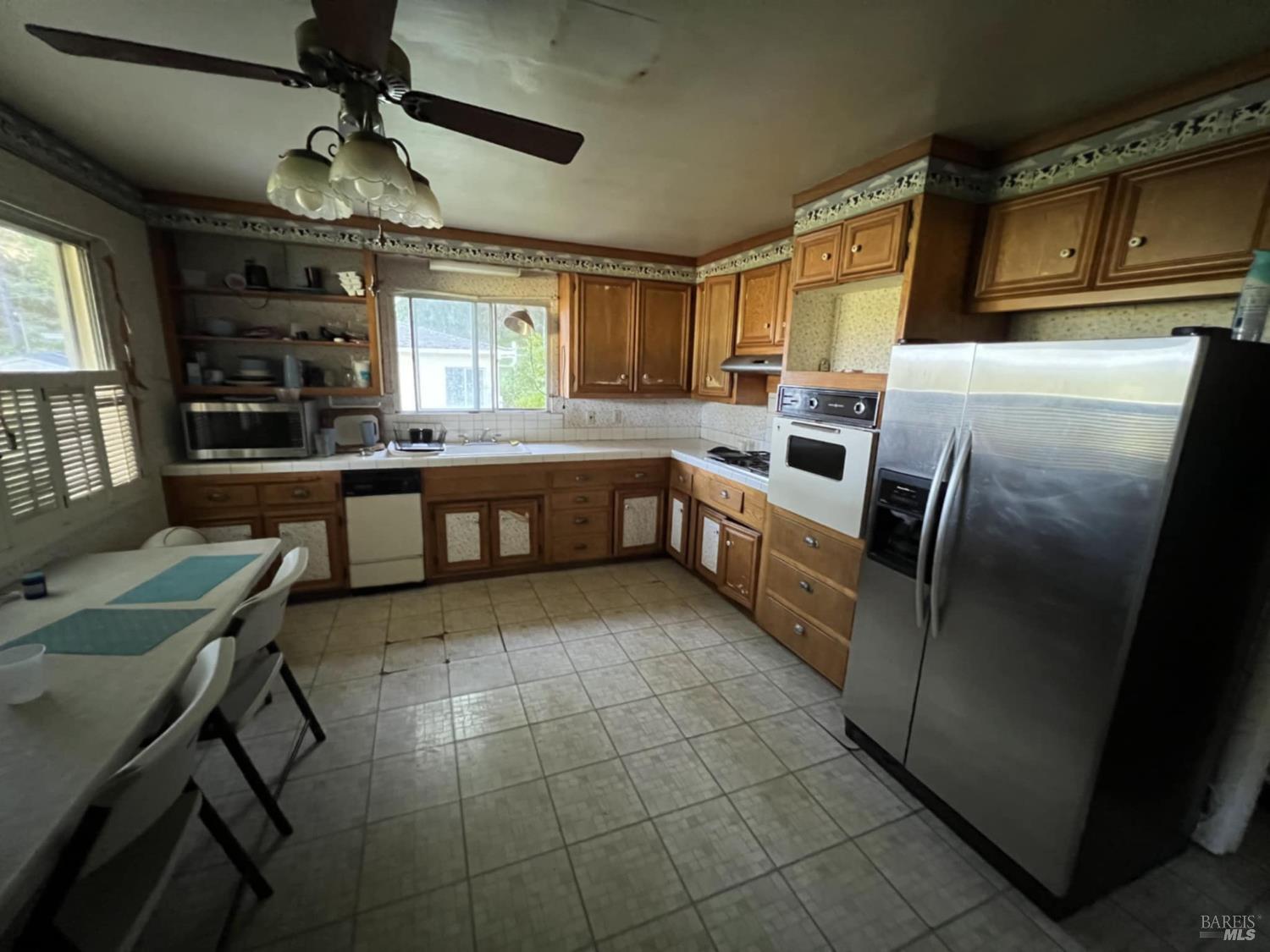 Detail Gallery Image 3 of 37 For 78951 Zenia Rd, Covelo,  CA 95428 - 3 Beds | 1/1 Baths
