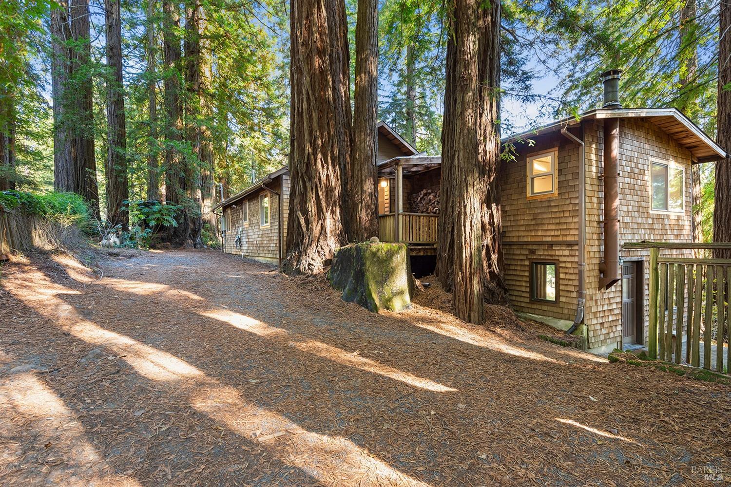 Detail Gallery Image 1 of 50 For 17075 Fitzpatrick Ln, Occidental,  CA 95465 - 3 Beds | 3 Baths