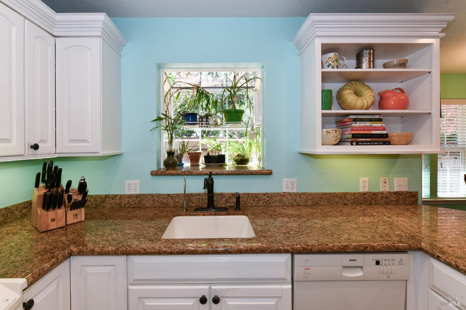 Detail Gallery Image 9 of 35 For 15530 Monte Rosa Ave, Guerneville,  CA 95446 - 1 Beds | 2/1 Baths