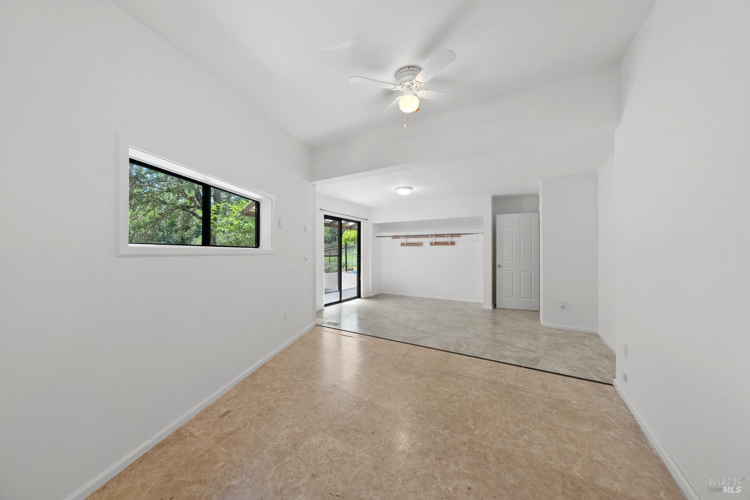 Detail Gallery Image 21 of 94 For 17651 Van Arsdale Rd, Potter Valley,  CA 95469 - 6 Beds | 5 Baths
