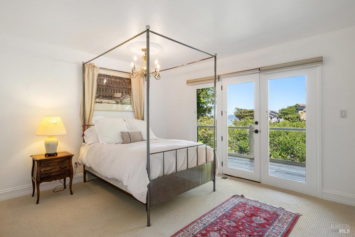 Detail Gallery Image 26 of 44 For 350 Sausalito Blvd, Sausalito,  CA 94965 - 4 Beds | 4/1 Baths