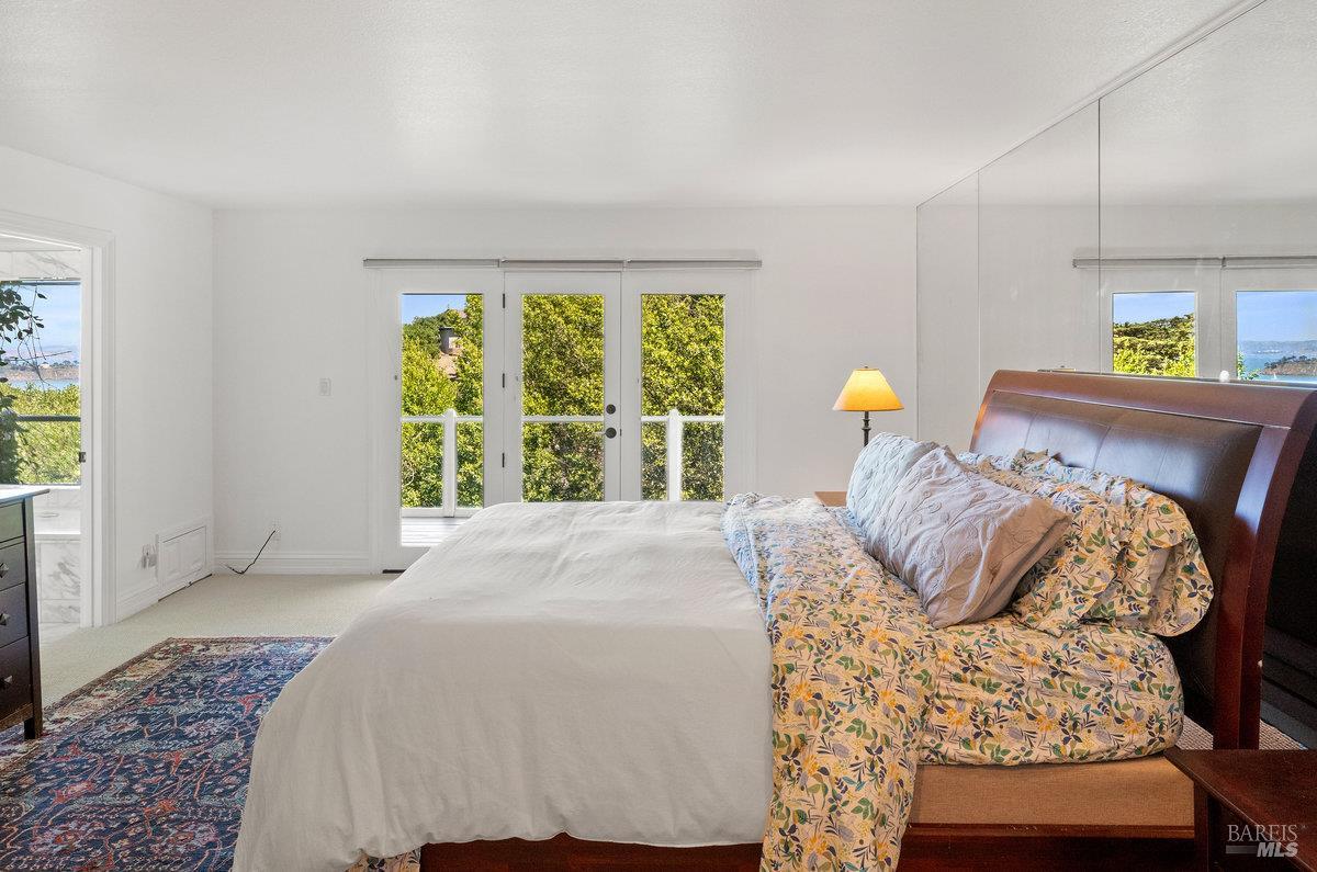 Detail Gallery Image 21 of 44 For 350 Sausalito Blvd, Sausalito,  CA 94965 - 4 Beds | 4/1 Baths