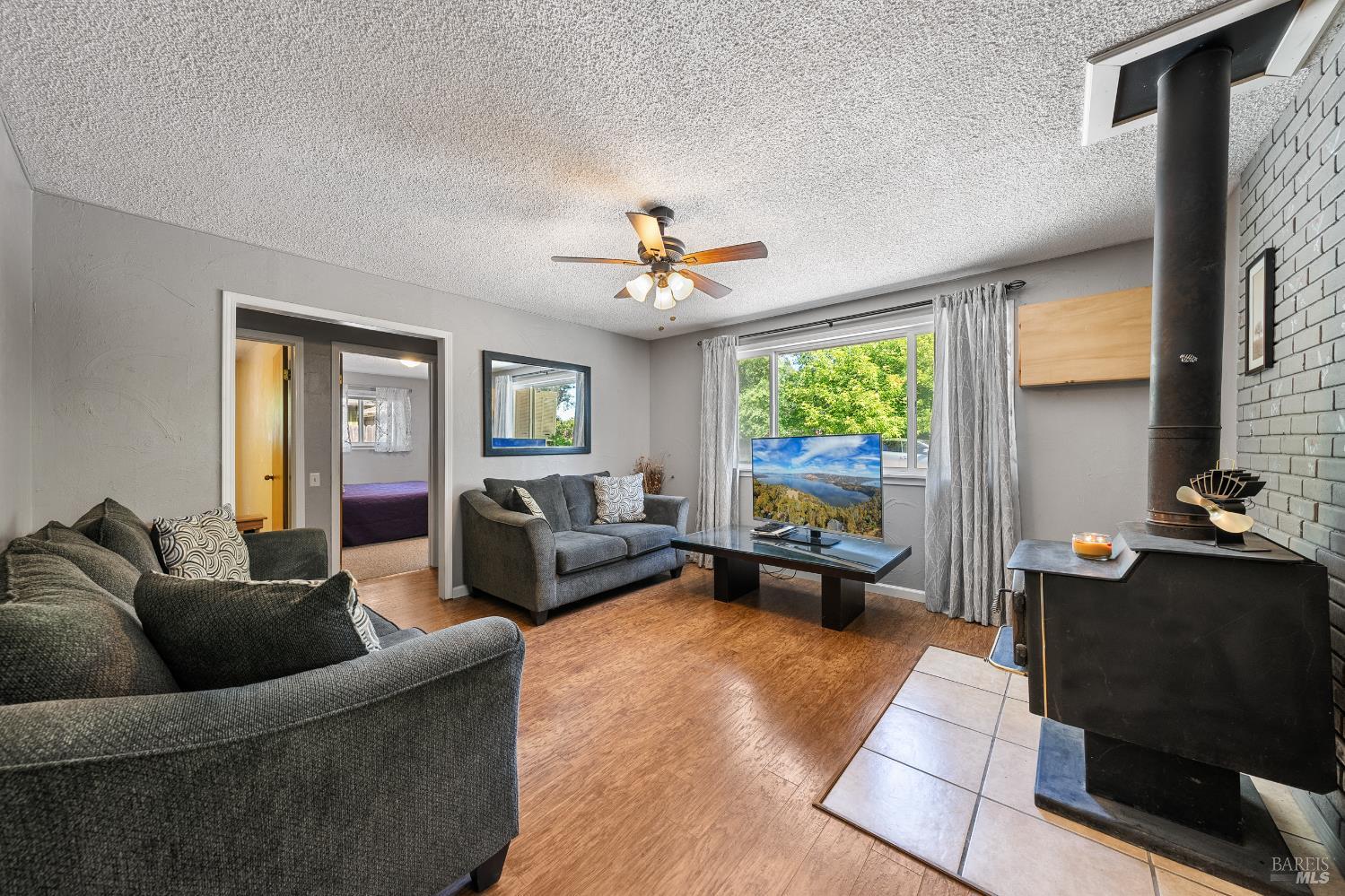 Detail Gallery Image 9 of 36 For 3595 Vista St, Clearlake,  CA 95422 - 3 Beds | 1 Baths