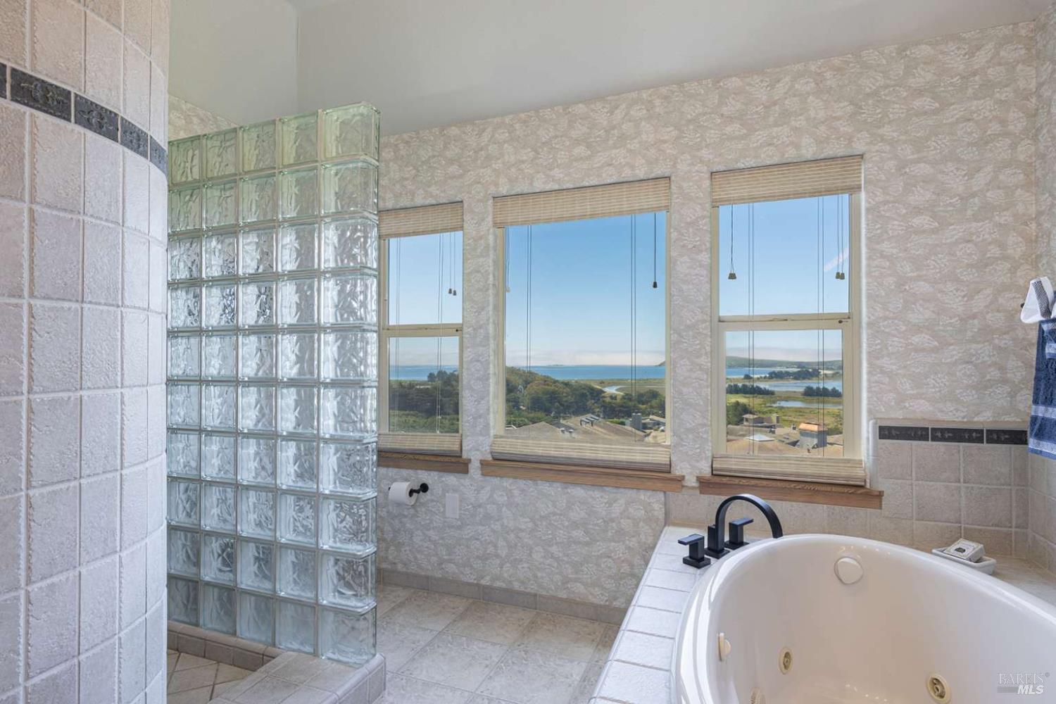 Detail Gallery Image 43 of 61 For 1513 Sea Way, Bodega Bay,  CA 94923 - 3 Beds | 2/1 Baths