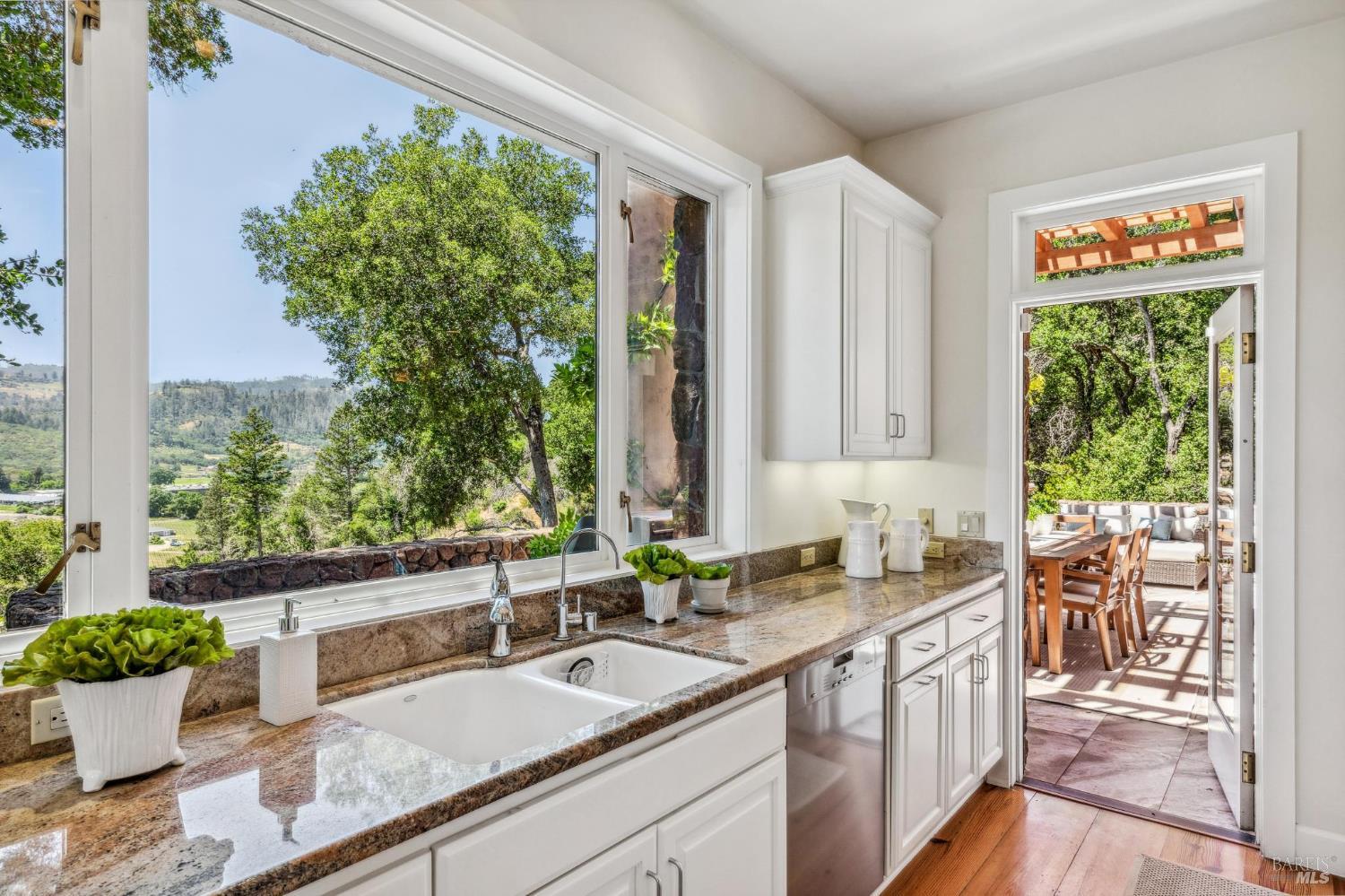 Detail Gallery Image 24 of 83 For 107 Knoll Ct, Saint Helena,  CA 94574 - 4 Beds | 3/1 Baths
