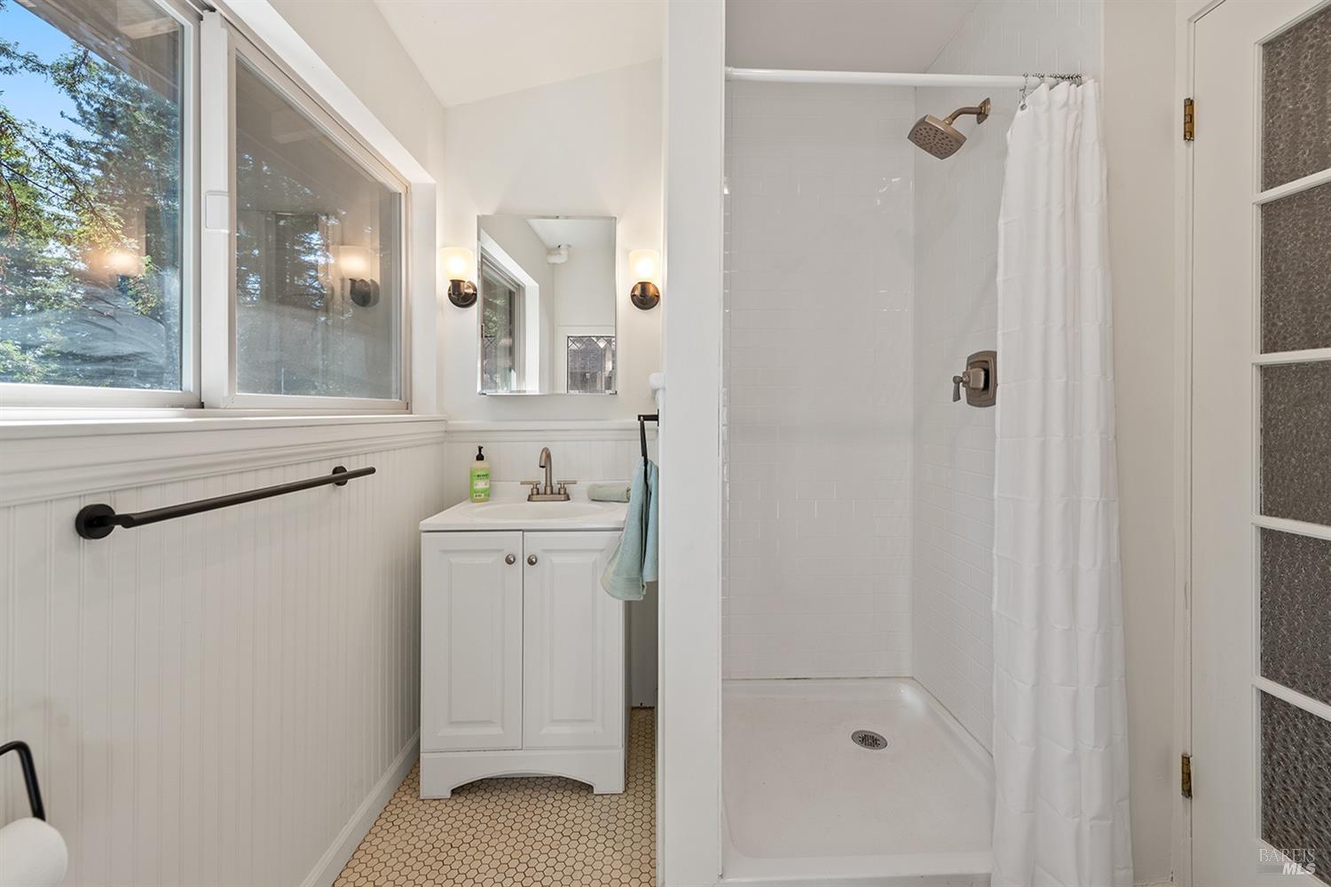 Detail Gallery Image 25 of 50 For 17075 Fitzpatrick Ln, Occidental,  CA 95465 - 3 Beds | 3 Baths