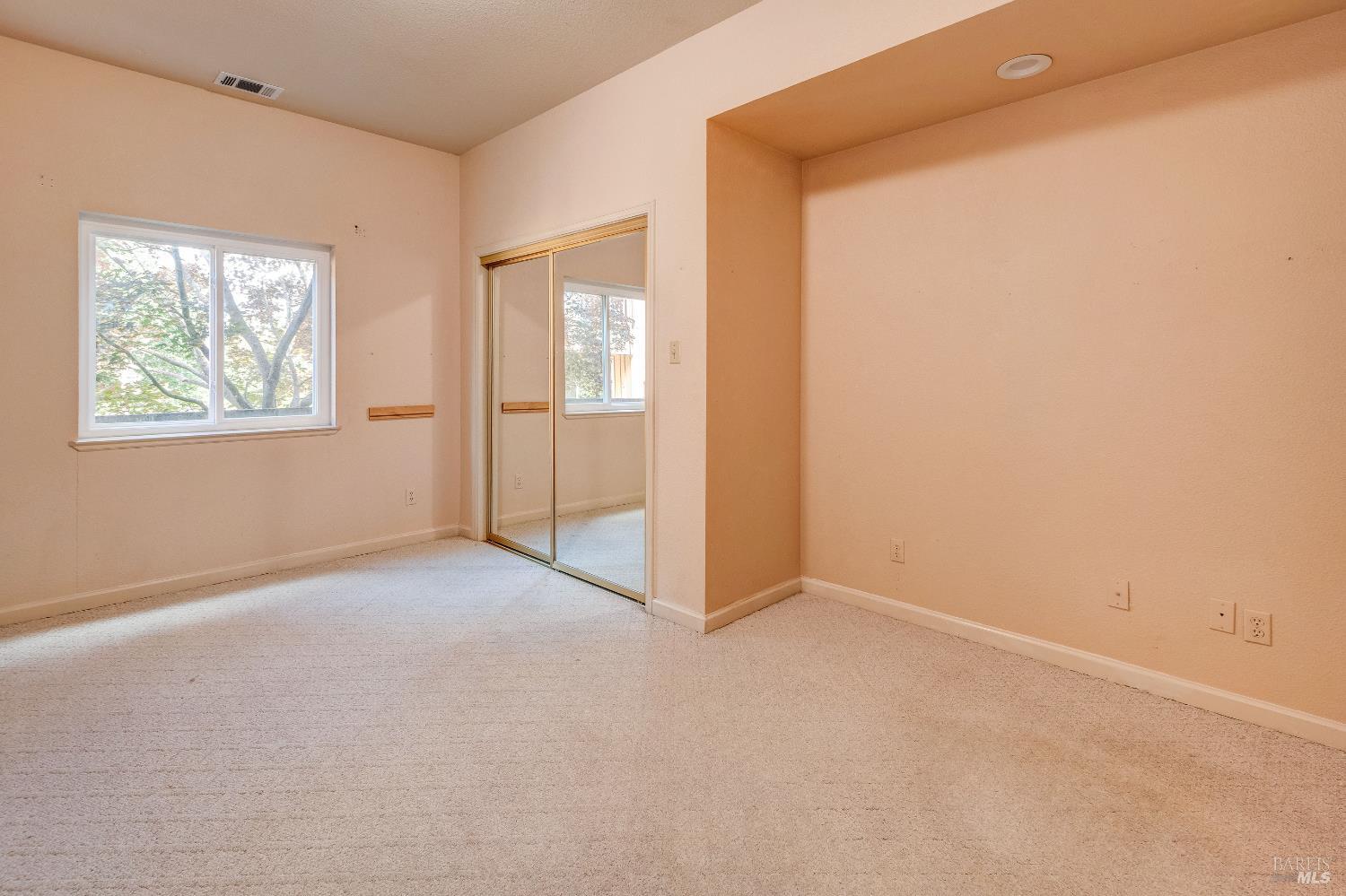 Detail Gallery Image 21 of 31 For 32 Romine Way, Vallejo,  CA 94591 - 5 Beds | 3 Baths